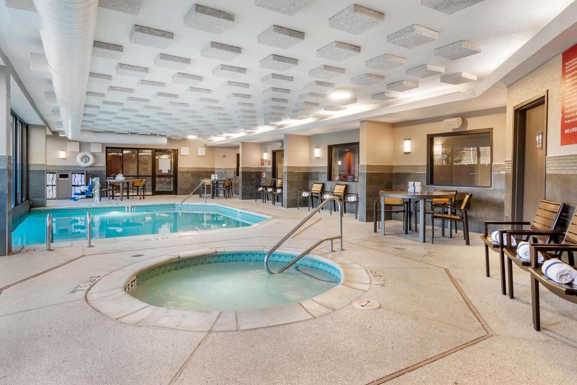 Drury Inn & Suites Atlanta Airport College Park Bagian luar foto